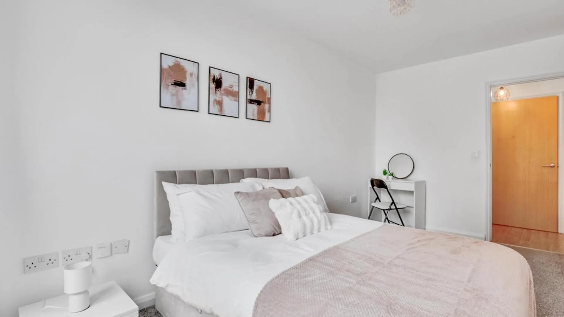 Modern 2-Bed Apartment In Stratford Londres